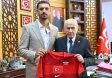 Milli futbolcu Merih Demiral'dan MHP Lideri Devlet Bahçeli'ye ziyaret