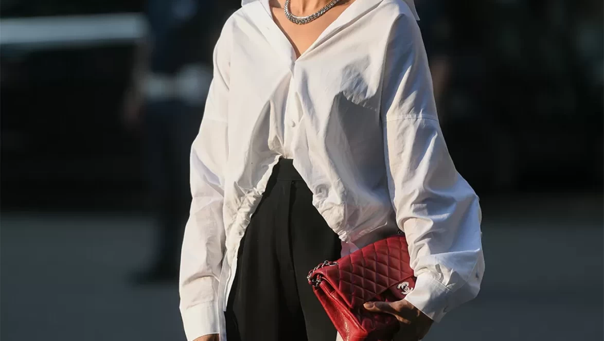 Beyaz gömlek nasıl kombinlenir?