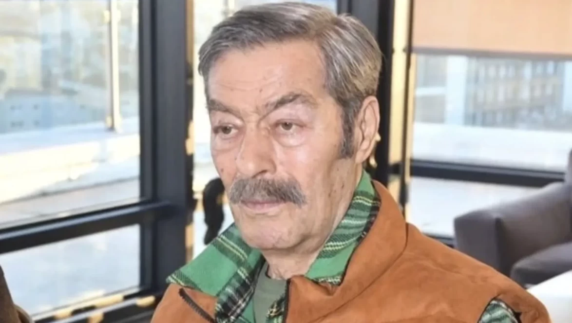 Kadir İnanır yoğun bakıma alındı! Jülide Kural'dan son dakika açıklaması