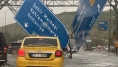 Kıyamet filmi değil burası Gaziantep! Hortum bir adamı fırlattı