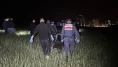 Tarım arazisinde hareketsiz yatıyordu