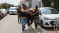Adana'da aile kavgası caddeyi karıştırdı