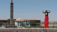 Diyarbakır Surları'nda 'tahta bacak' şov: 15 metre yükseklikte nefes kesen yürüyüş