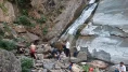 Şelaleden uçuruma düşen kadın kurtarılamadı