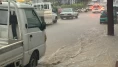Antalya’da şiddetli yağış pazarı vurdu