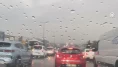 Şiddetli sağanak hayatı felç etti, yollar göl oldu trafik durdu!