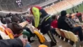 Tribünde üşüyen çocuğu ısıtan polise TFF’den ödül
