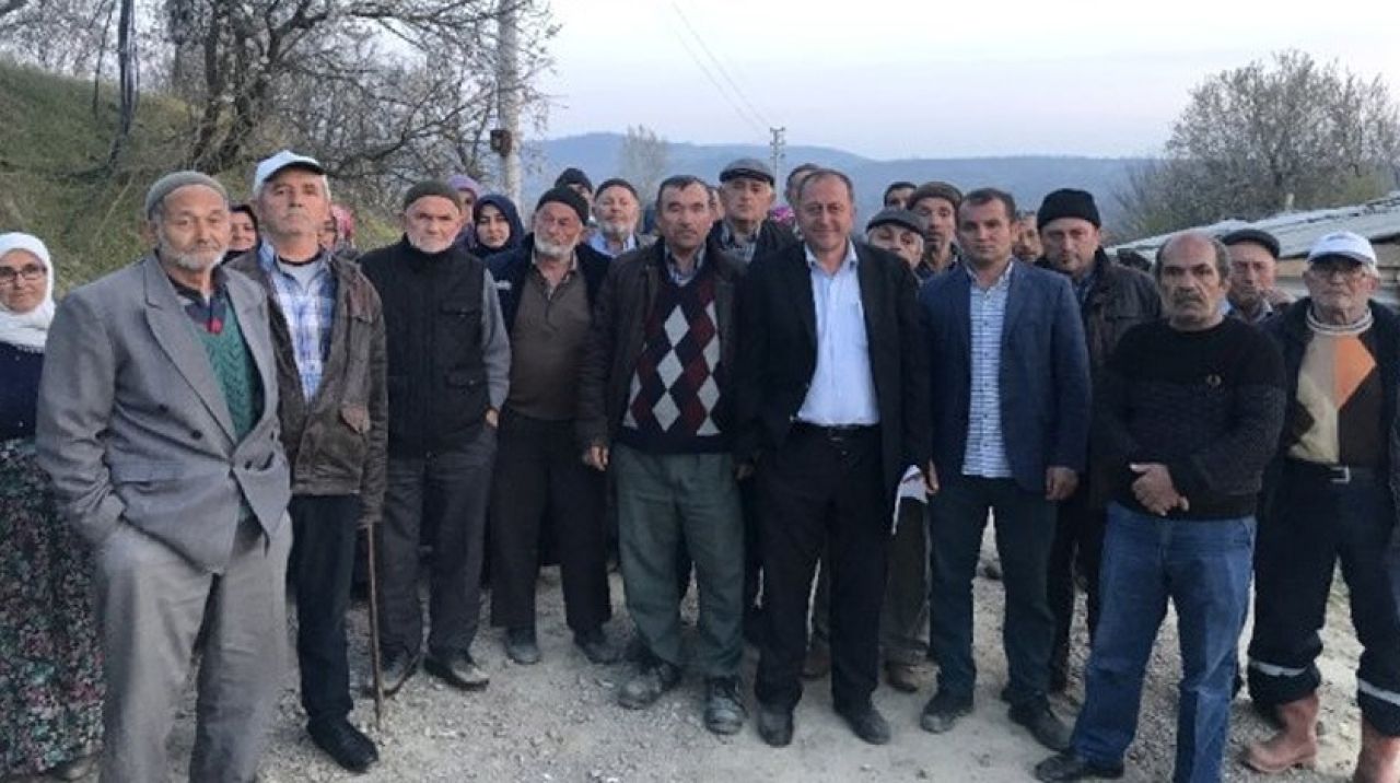 Seçimi kaybetti, rakibinin foyasını ortaya çıkardı