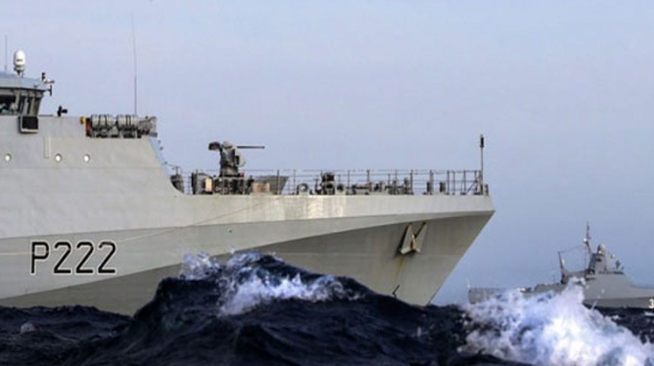 Gerilim arttı! Savaş gemisi takibe aldı