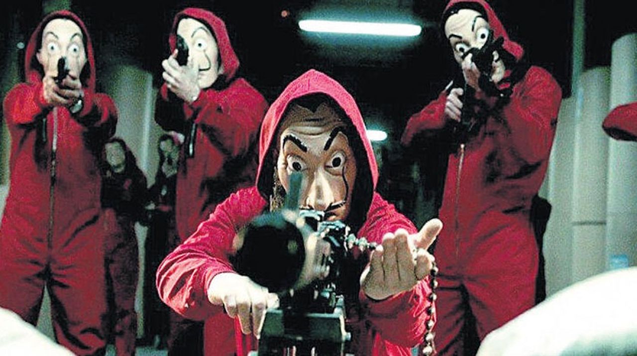 Dizi gerçek oldu! O ülkede darphaneyi soydular