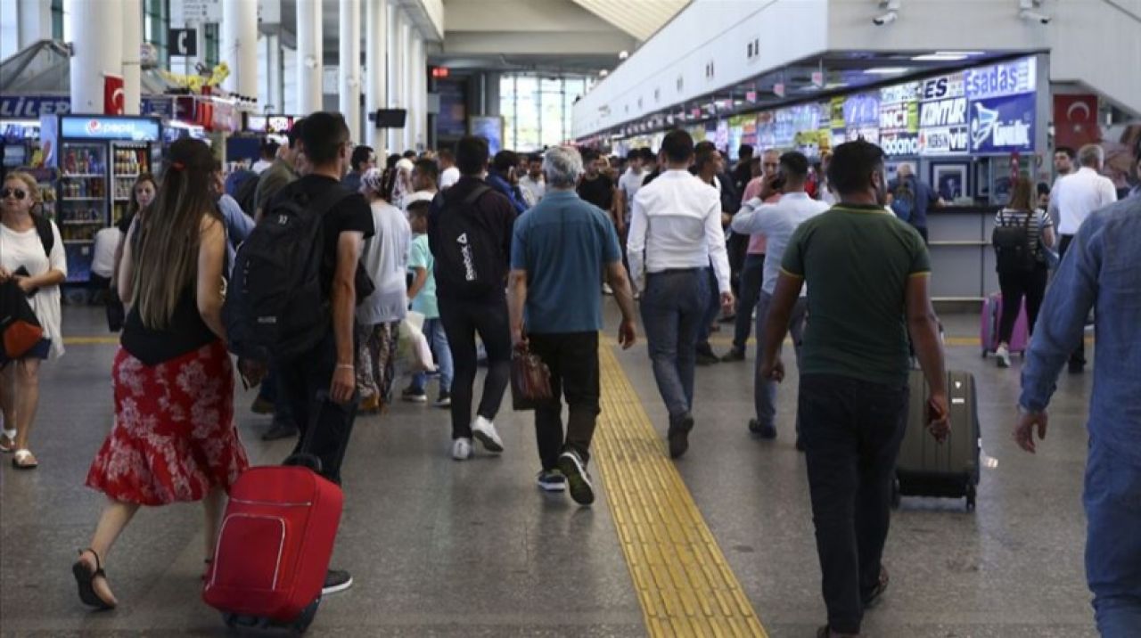 Türkiye bayramda 'yollara düştü'