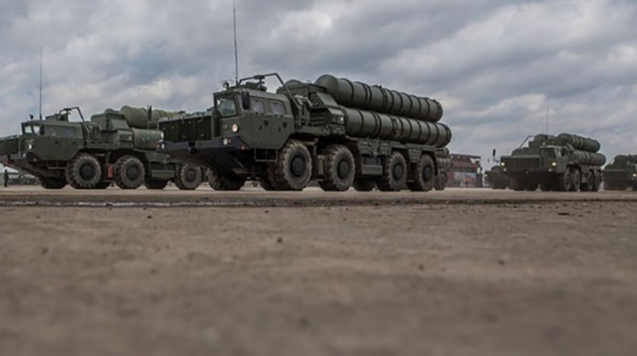 Trump'ın tehditlerine kulak asmadılar! S-400 için ilk ödemeyi yaptılar