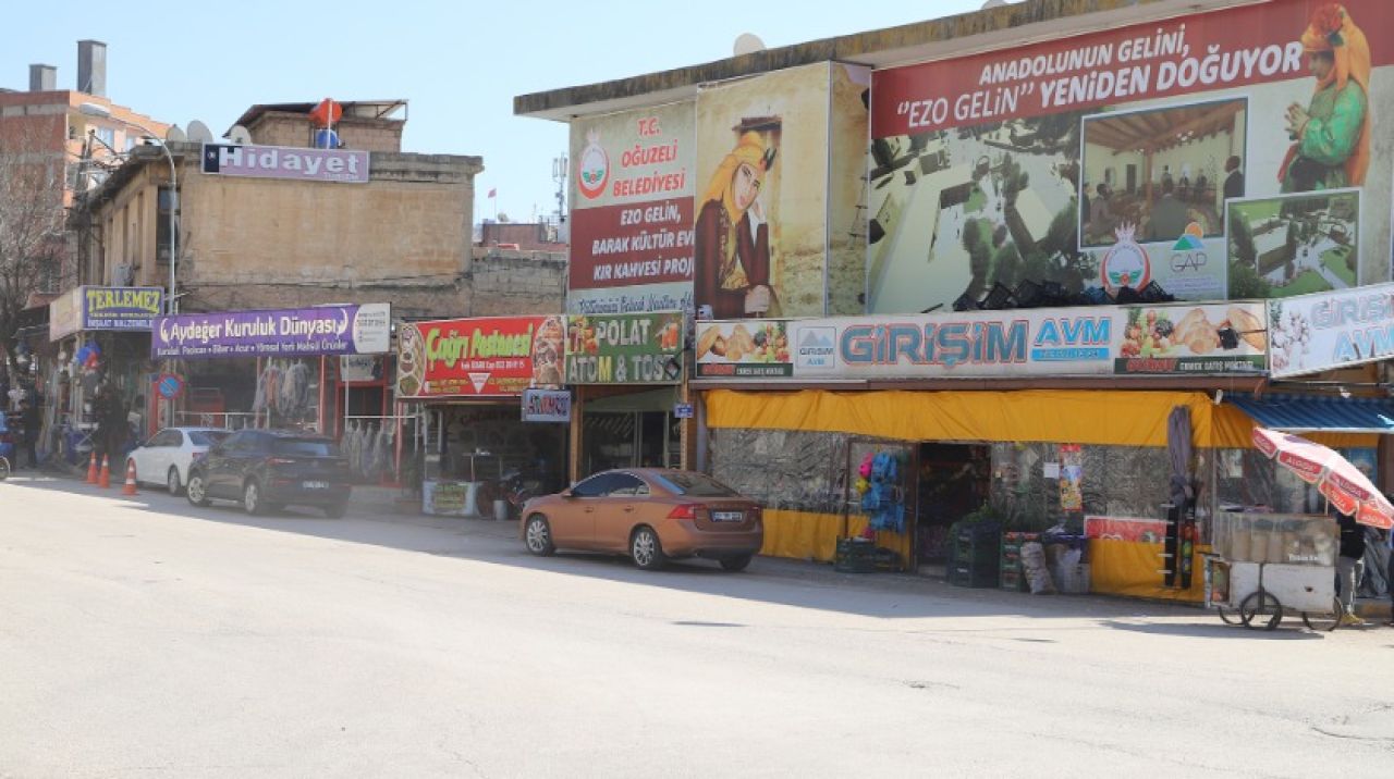 Oğuzeli'nde yabancı tabelalara ruhsat yok