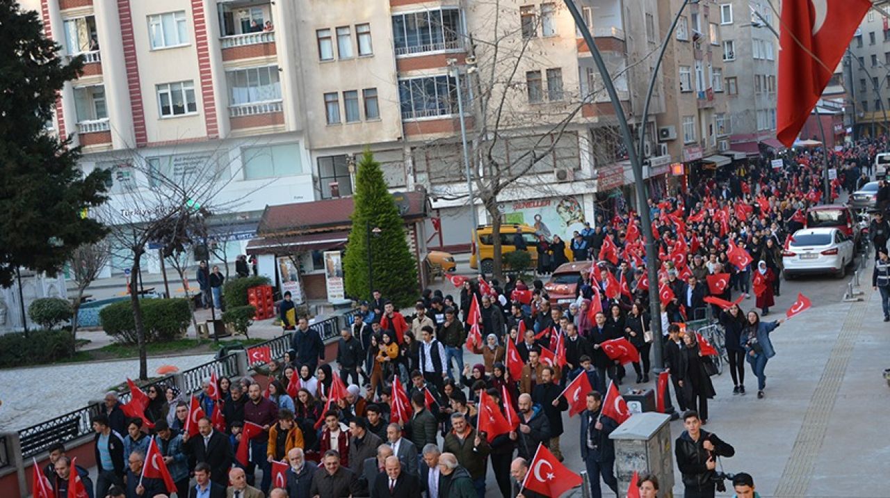 Fatsa 5 bin kişi şehitler için yürüdü