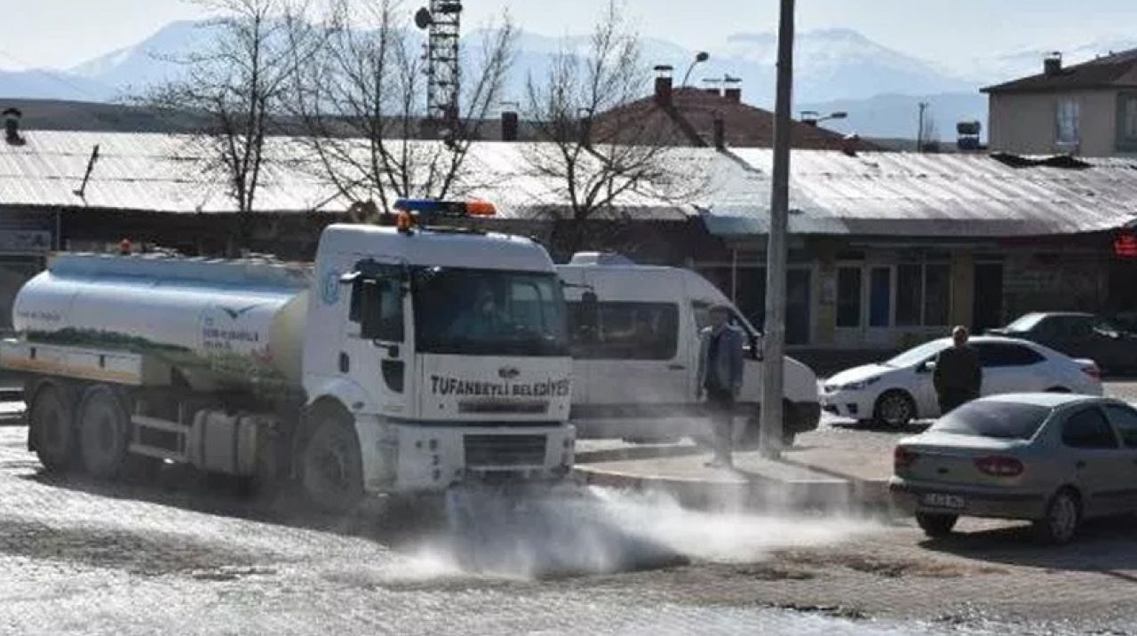 Bir ilçe daha karantinaya alındı