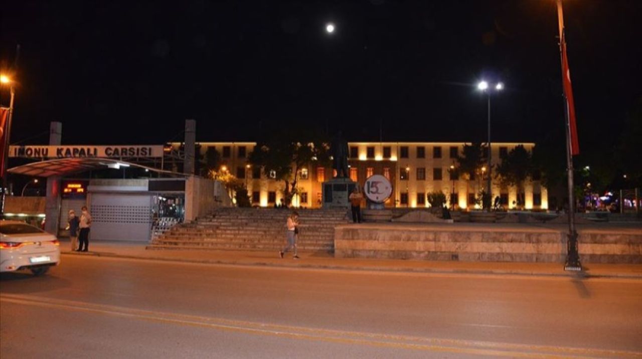 Spor camiasından Malatya'daki deprem için geçmiş olsun mesajları