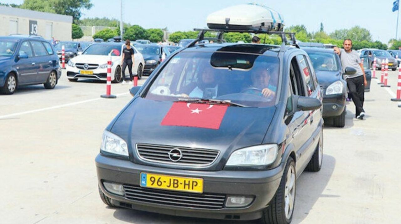 Hadsiz tehdit: Türkiye'ye tatile giderseniz kovarım!