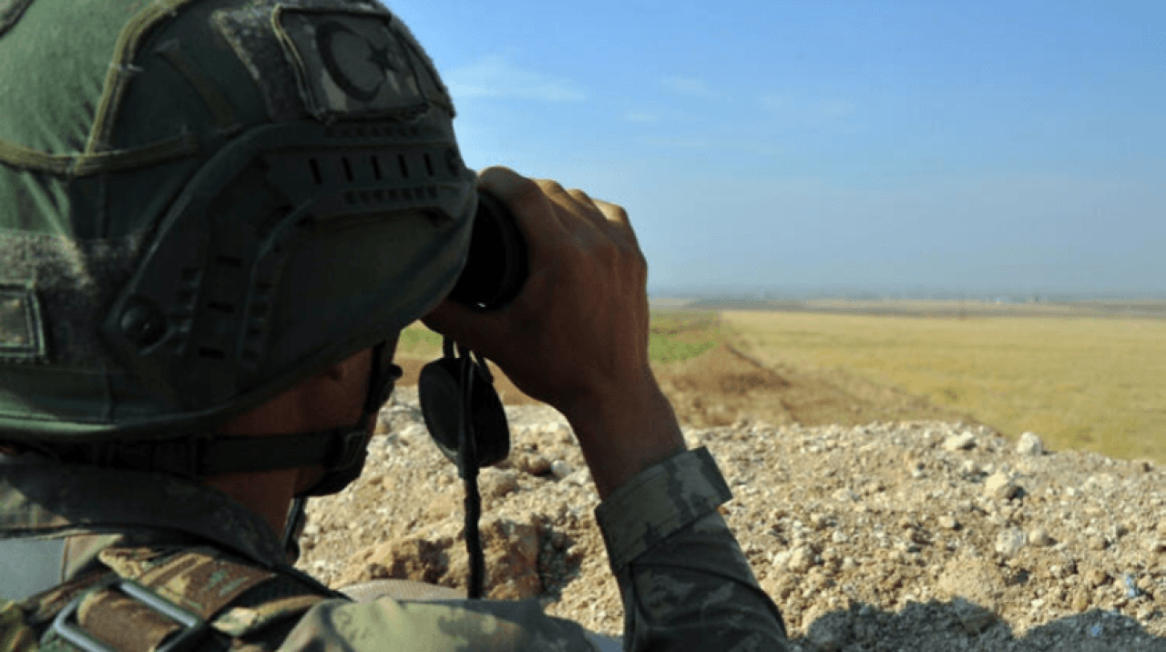 Fırat Kalkanı bölgesinde 2 terörist gözaltına alındı