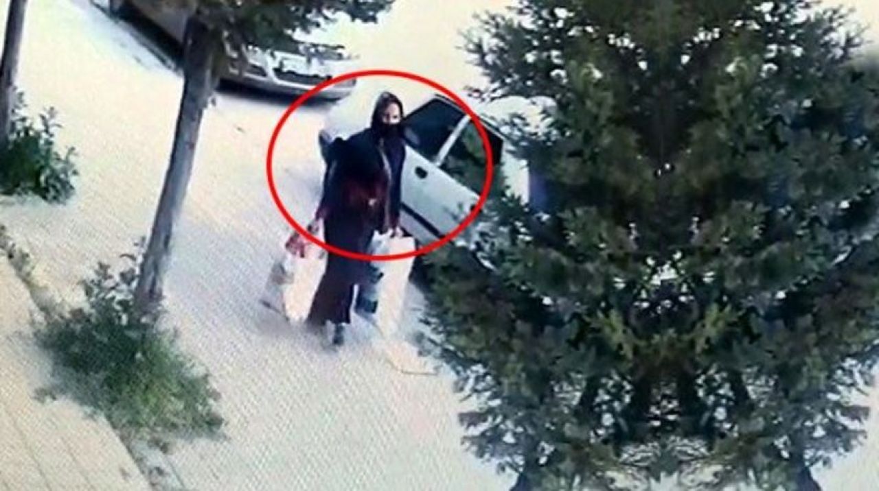 Yaptığı rezilliği kamera kaydetti