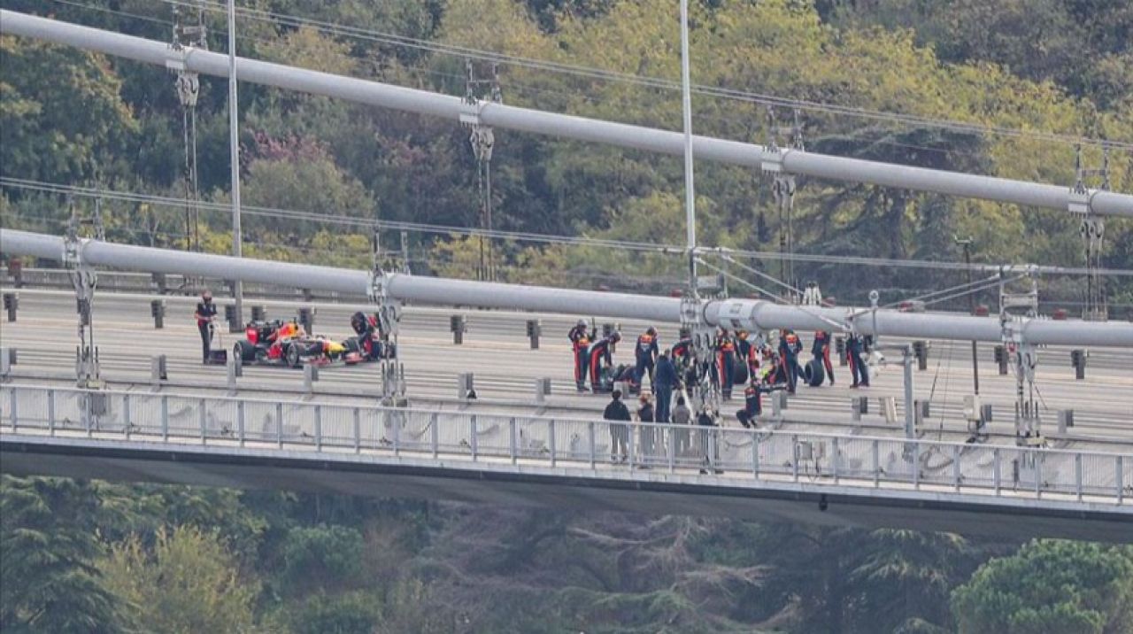 Formula 1 araçlarından kıtalar arası 'pit-stop'