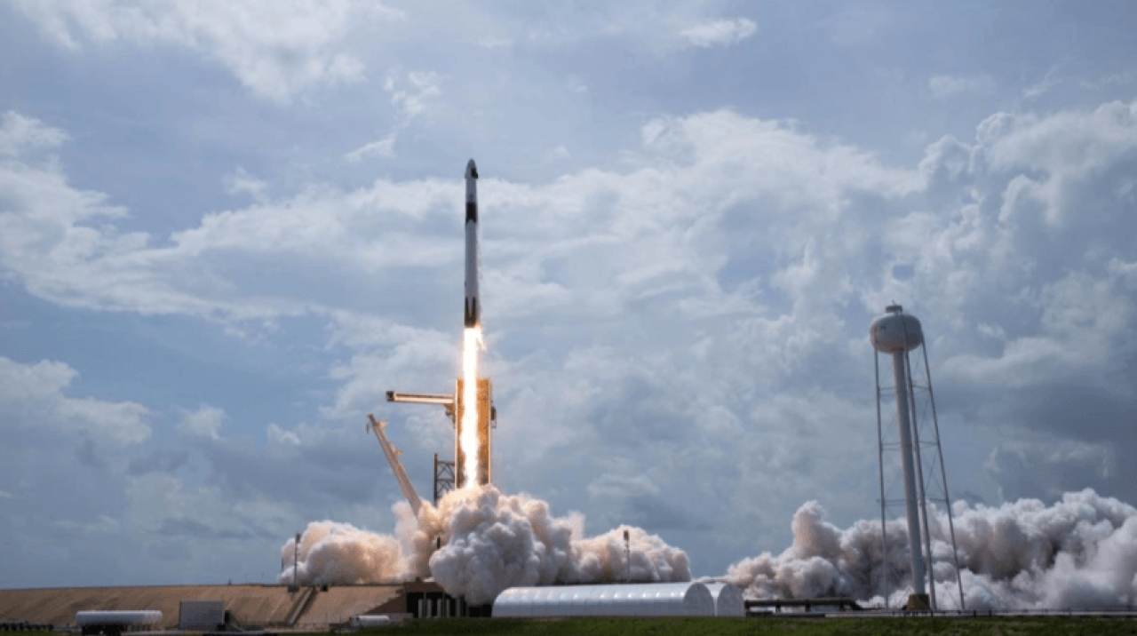 SpaceX'ten yeni uzay hamlesi: Tarih belli oldu