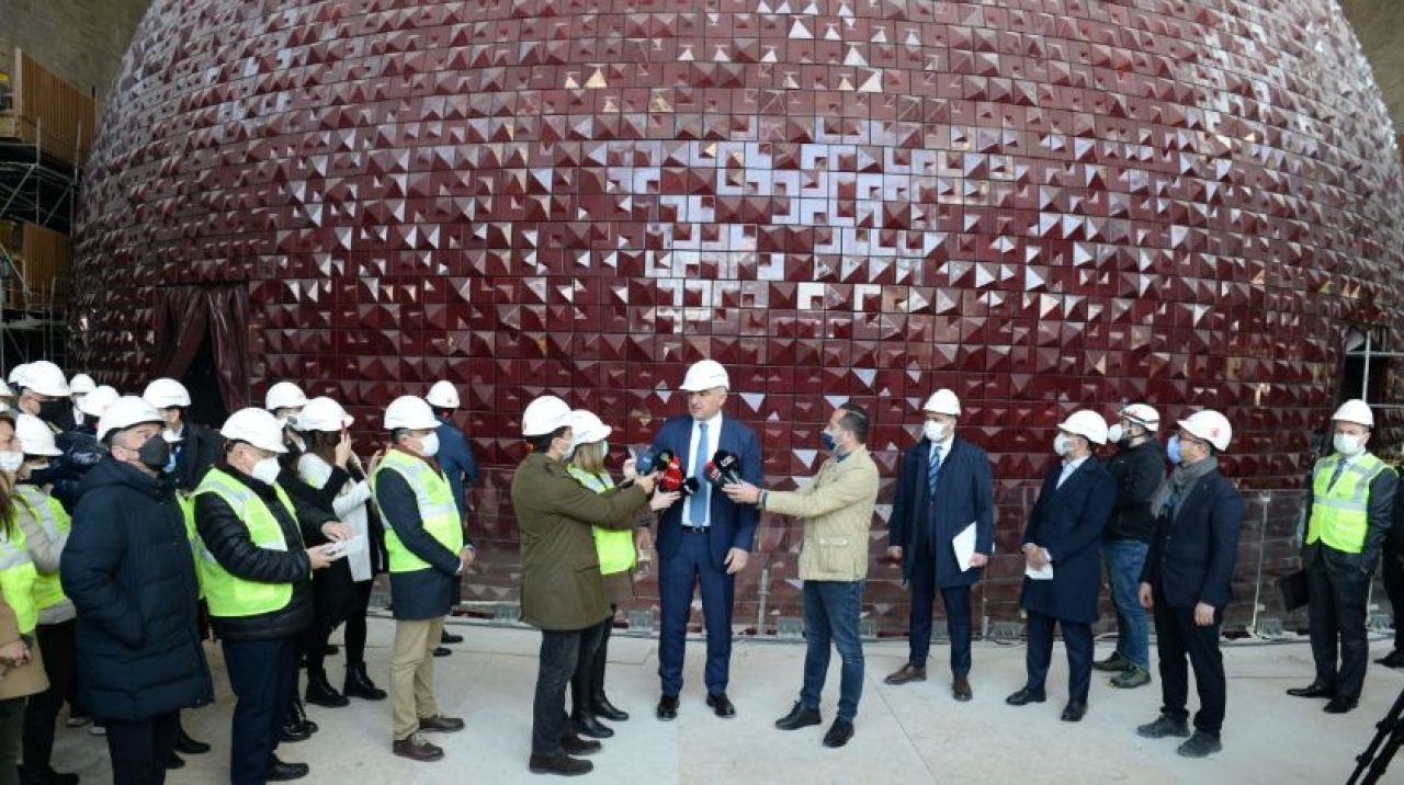 Bakan Ersoy, AKM'nin açılış tarihini açıkladı