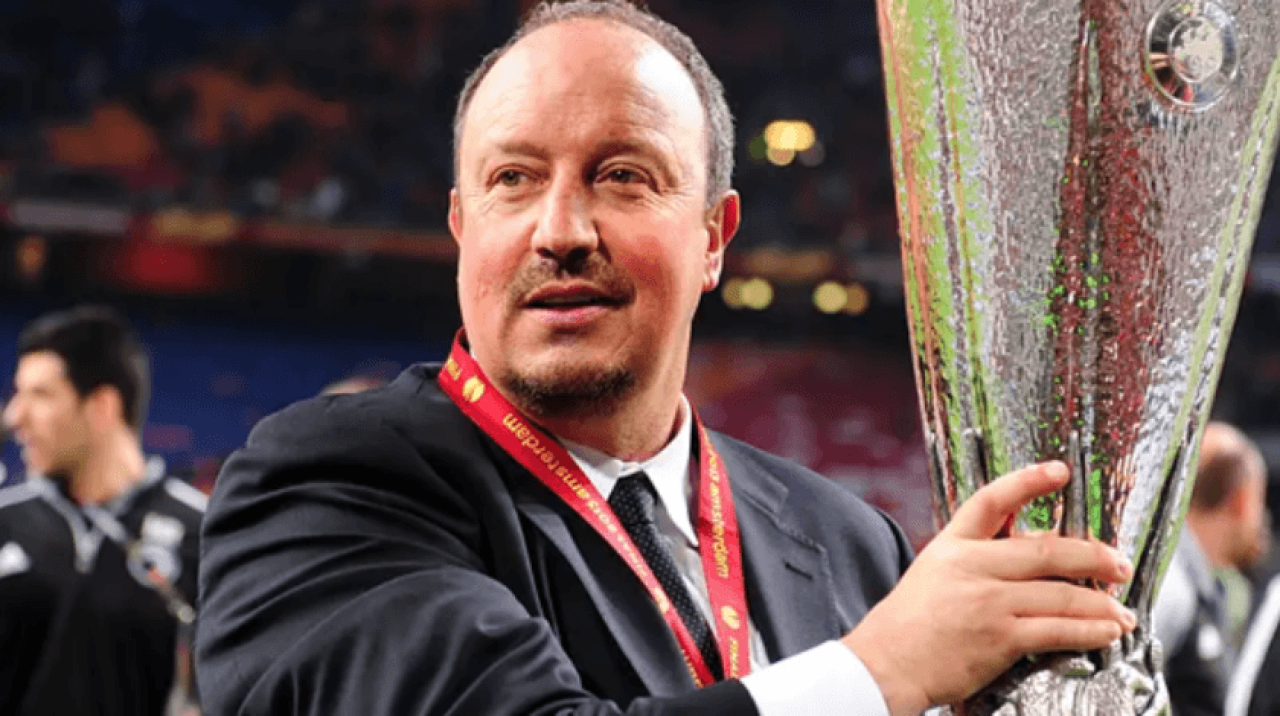 Rıdvan Dilmen, Benitez'i bekleyen Fenerbahçelilere haberi verdi