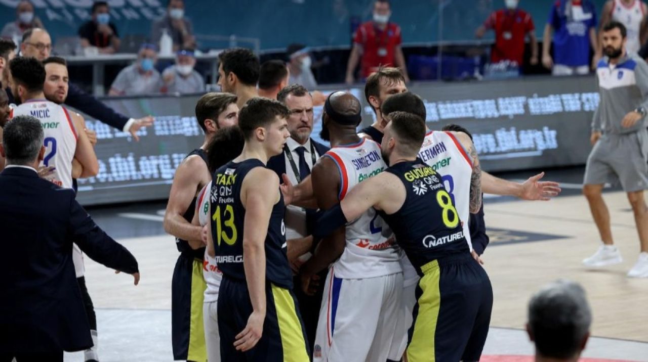 Singleton ile Melih Mahmutoğlu'nun cezası belli oldu