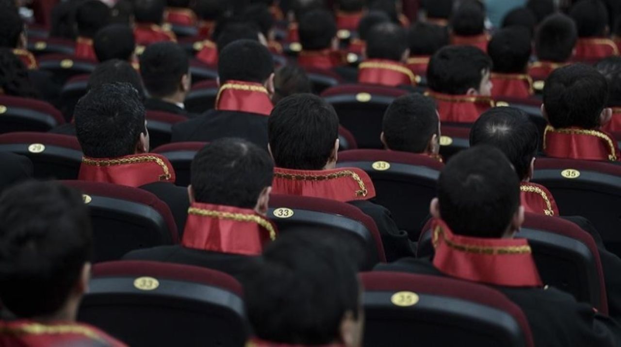 Adalet Bakanı Gül: Yıl sonunda 1000 hakim ve savcı alınacak