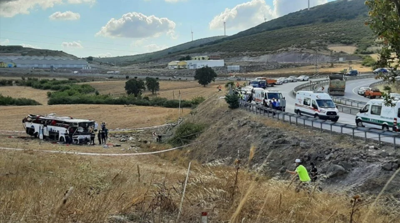 Balıkesir'de kaza: Çok sayıda ölü ve yaralı var