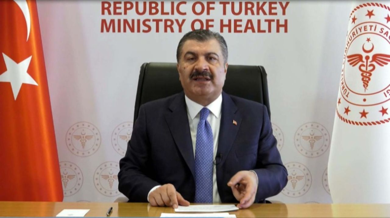 Bakan Koca'dan simge bir gün paylaşımı