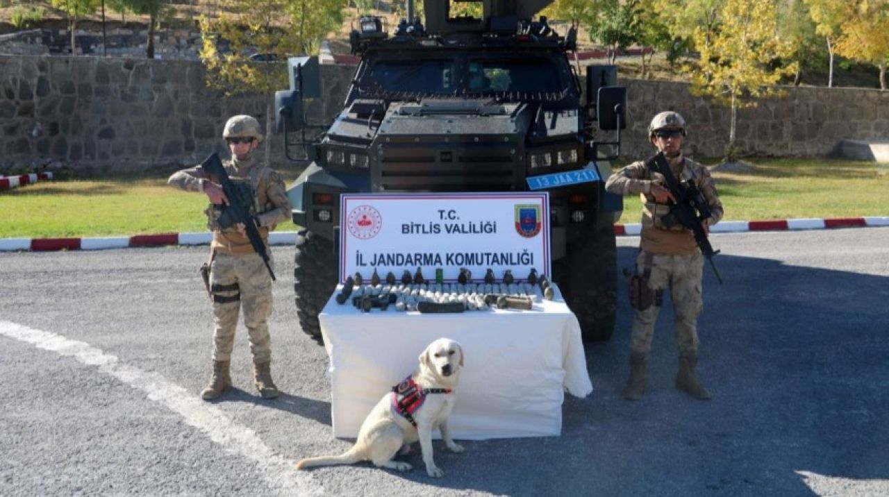 Teröristlere ait patlayıcılar ile 22 el bombası imha edildi