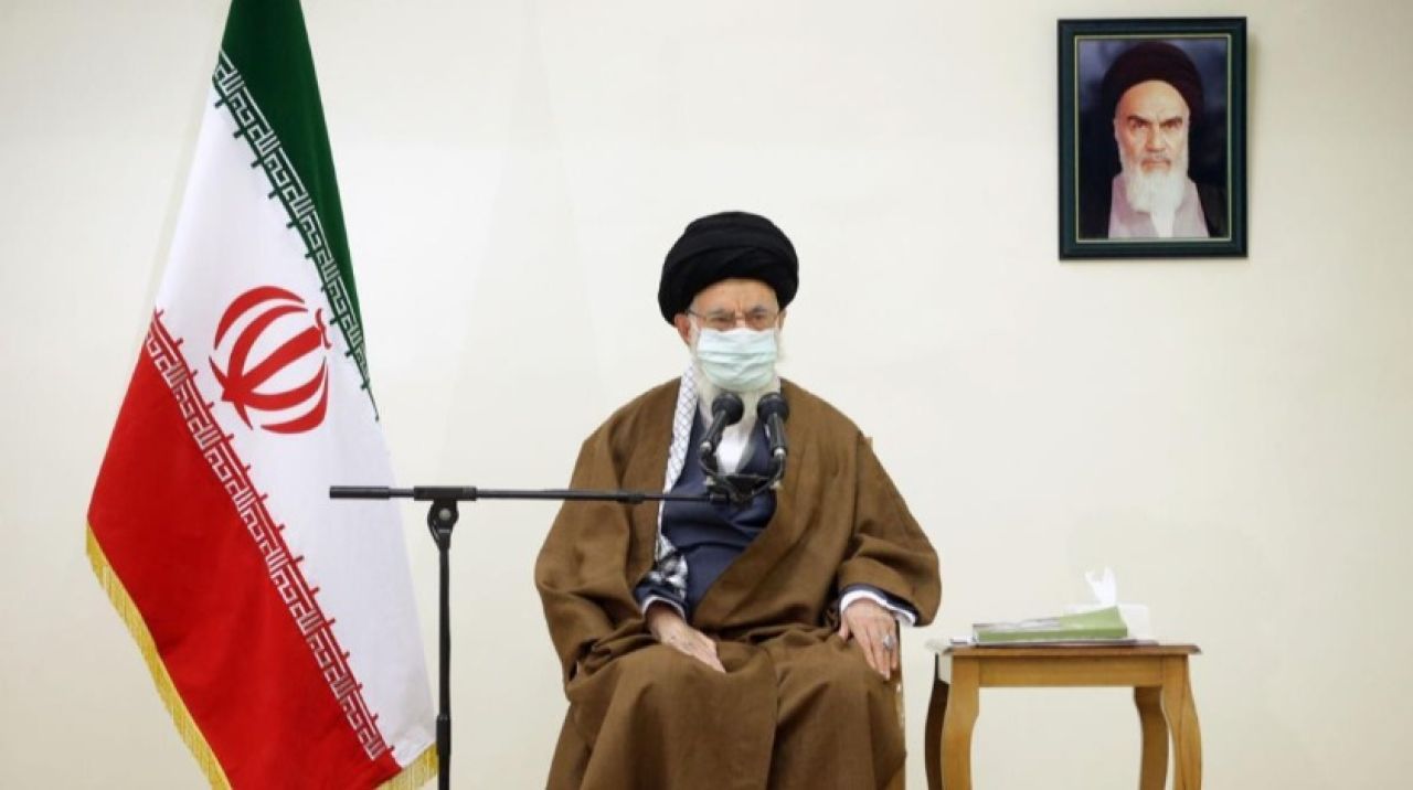 Hamaney, Trump'ı tehdit etti: Çöp sepetinde unutulacak