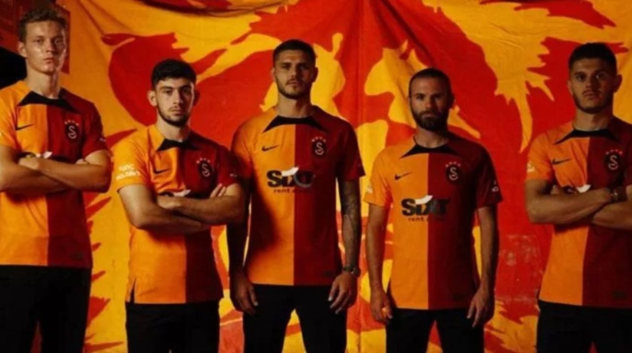 Galatasaray'da 5 transfer art arda açıklandı! İmza şov...