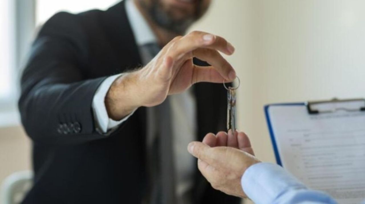 Ev kiralamada yeni dönem! Fırsatçılar harekete geçti, fiyatlar uçtu, öğrencilere art arda uyarı