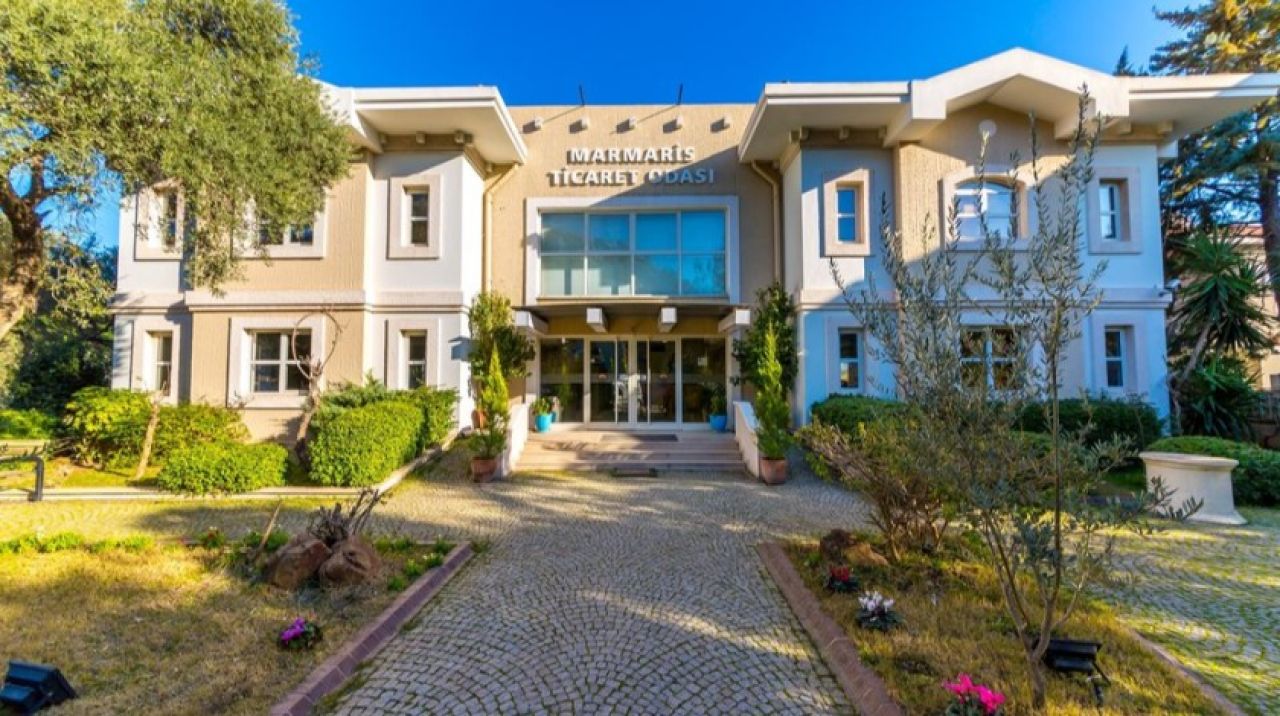 Marmaris Ticaret Odası makam şoförü alıyor