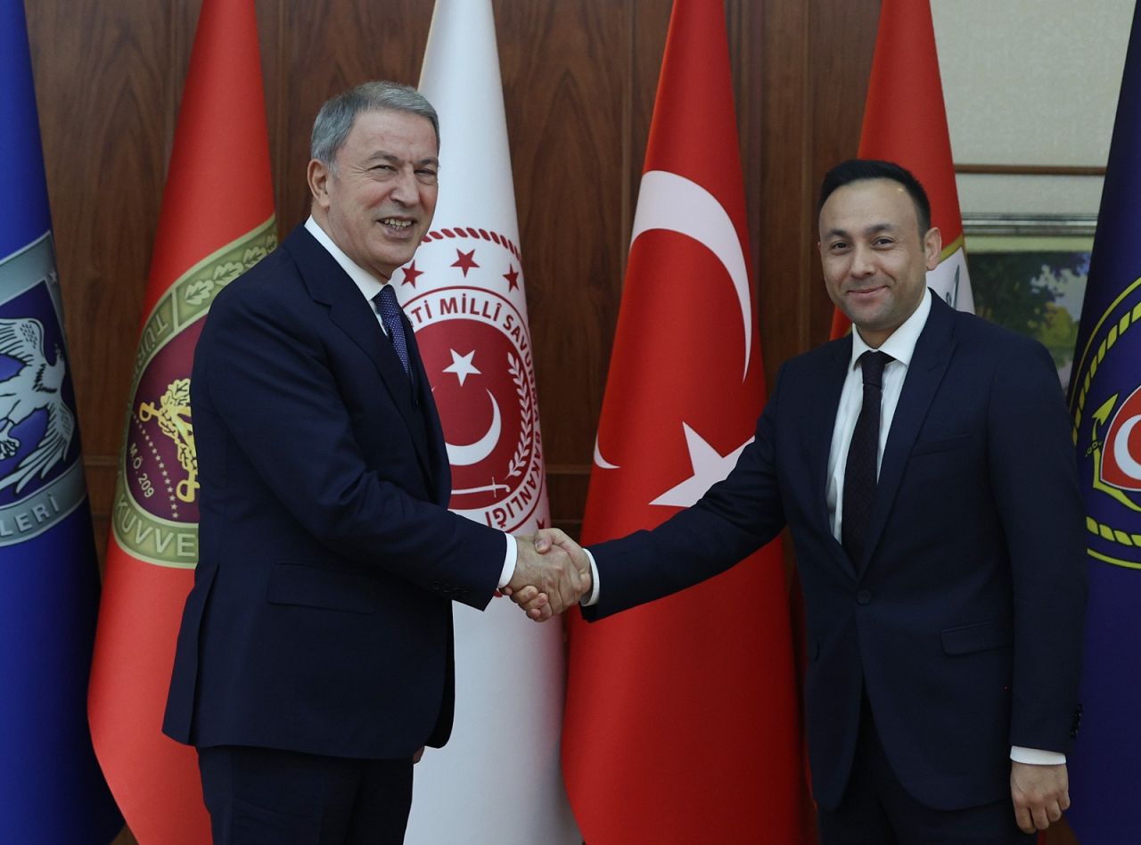 Bakan Akar: Yunanistan'a "dur" deme zamanı geldi