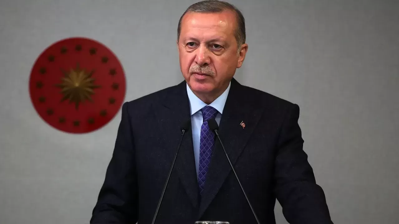 Cumhurbaşkanı Erdoğan'ın haftalık mesaisi sosyal medyadan paylaşıldı