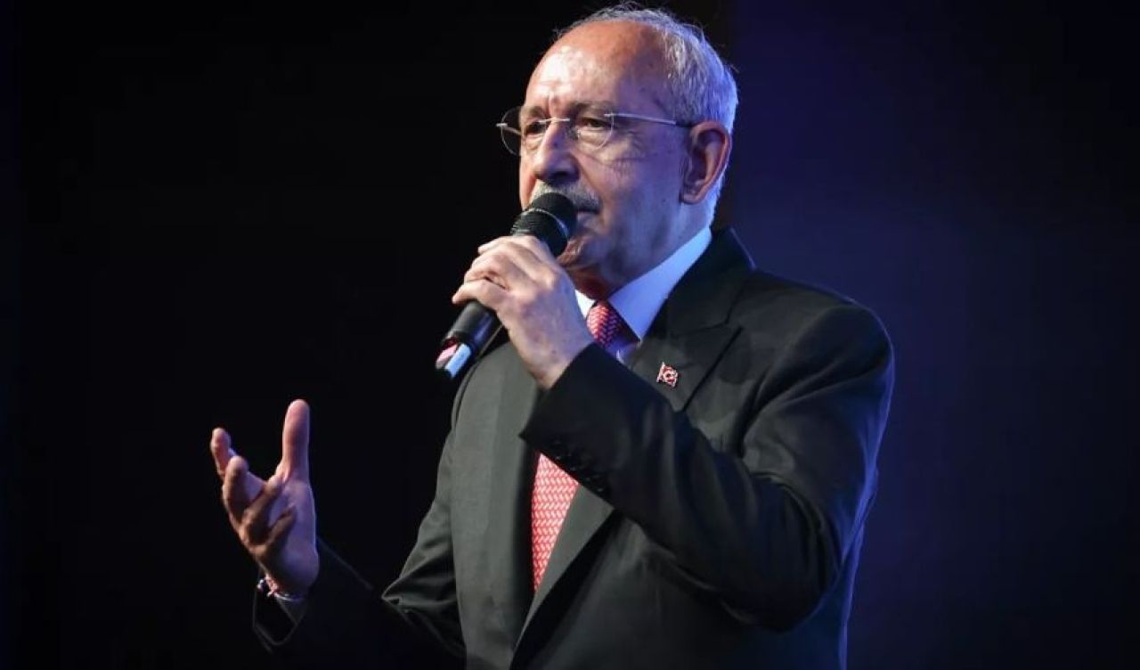 Siyasi tarihte benzeri görülmemiş savrulma! Koltuk için her yol uyar