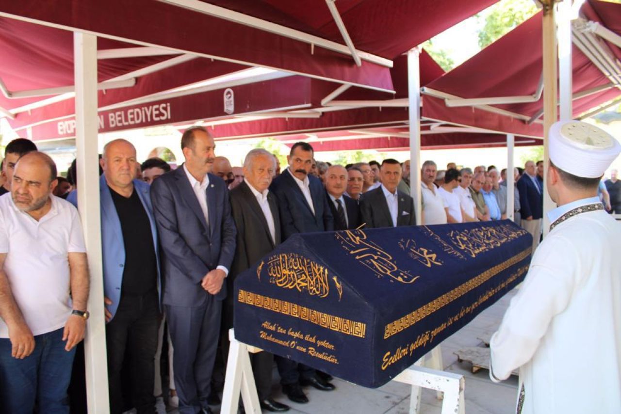 MHP'li Celal Adan’ın acı günü