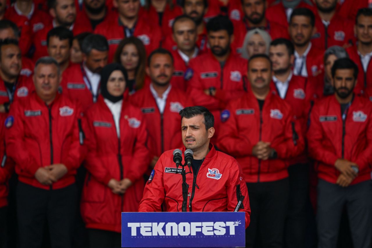 Selçuk Bayraktar böyle duyurdu: Uyandığında yeryüzünde onu tutabilecek bir güç doğmamıştı