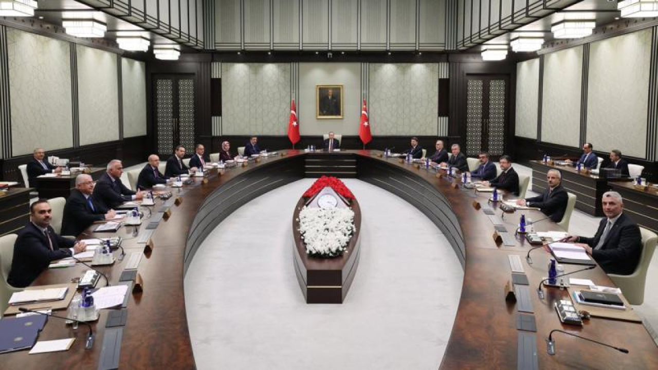 Cumhurbaşkanlığı Kabinesi, Cumhurbaşkanı Erdoğan başkanlığında toplandı