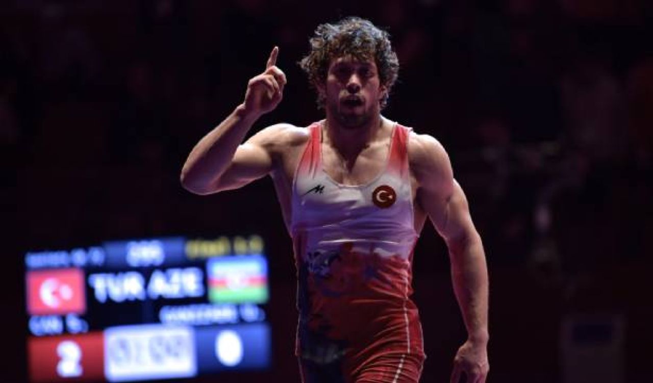 Milli güreşçi Selçuk Can'dan büyük başarı