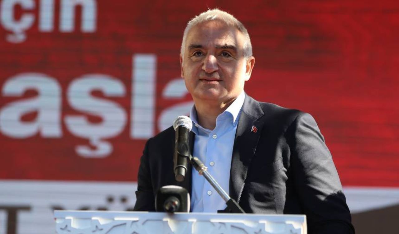 Bakan Ersoy MHP Seçmen İletişim Merkezi'nde konuştu: Cumhur İttifakı yine kaya gibi sapasağlam