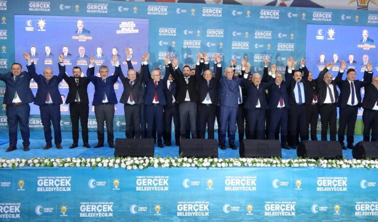 AK Parti, Ordu’da belediye başkan adaylarını tanıttı