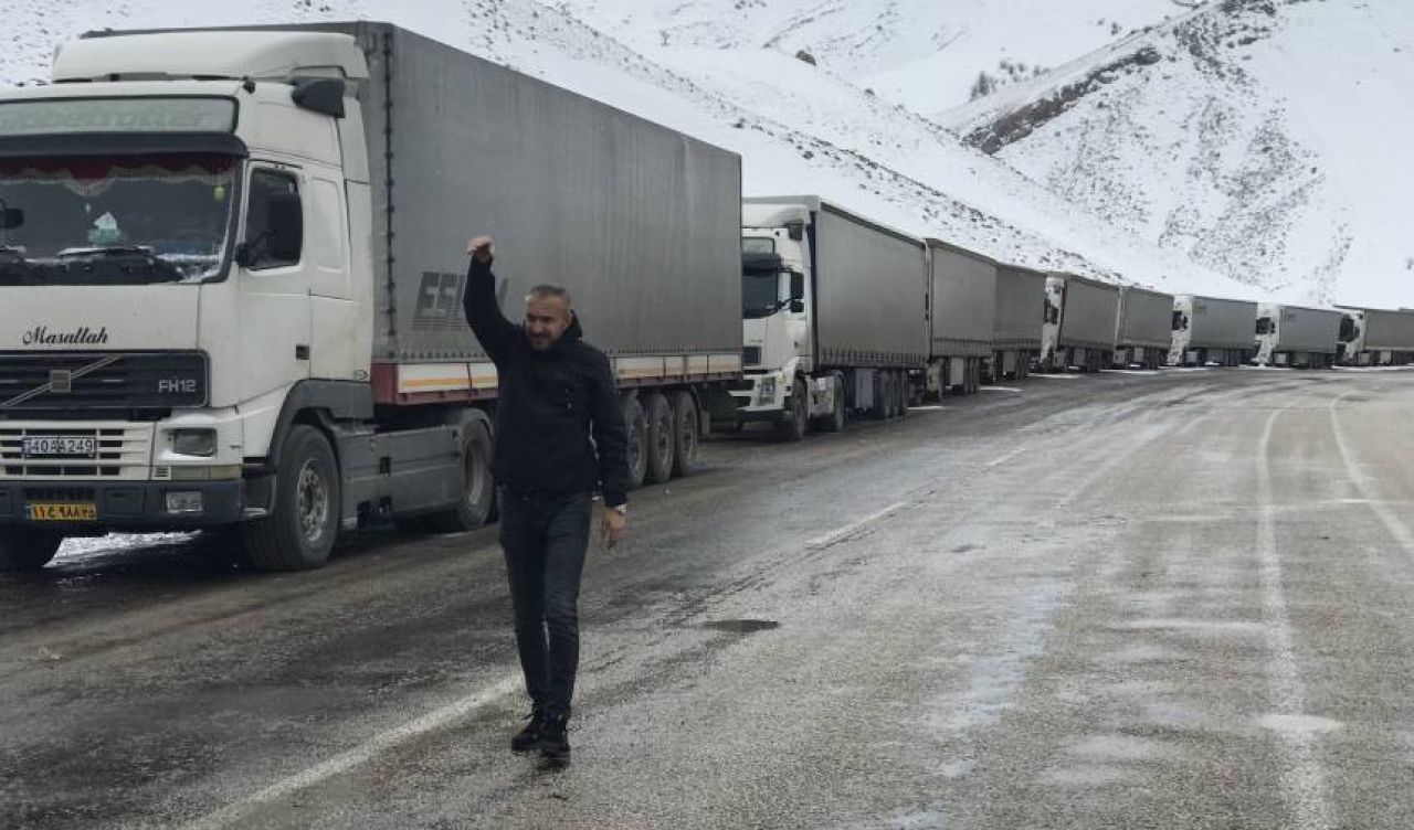 Türkiye-İran hattında 15 kilometrelik tır kuyruğu