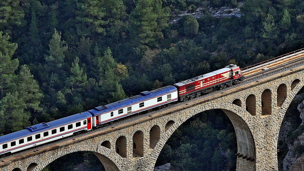 Türkiye'nin kalkınmadaki büyük rolü! Demir yolunda uluslararası koridorlar hedefte