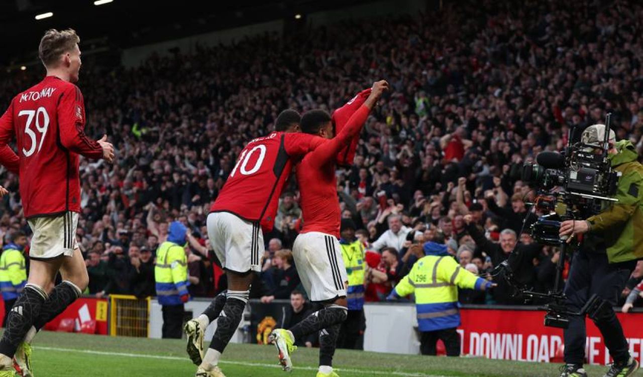 FA Cup maçında Manchester United yarı finalde