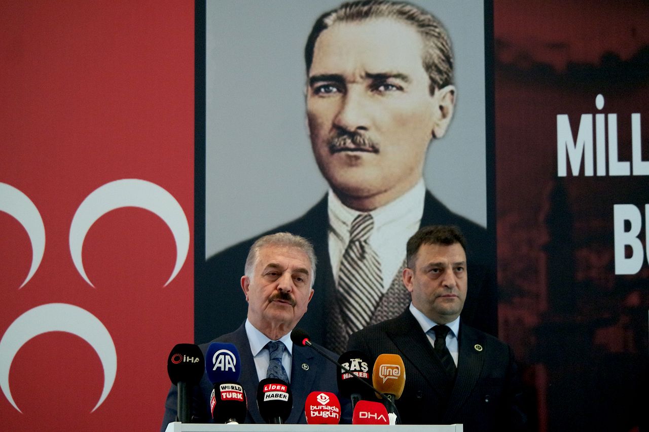 MHP’li Büyükataman: Seçmeninin iradesini DEM’lendiği kapılara peşkeş çeken CHP’nin maskesi düştü