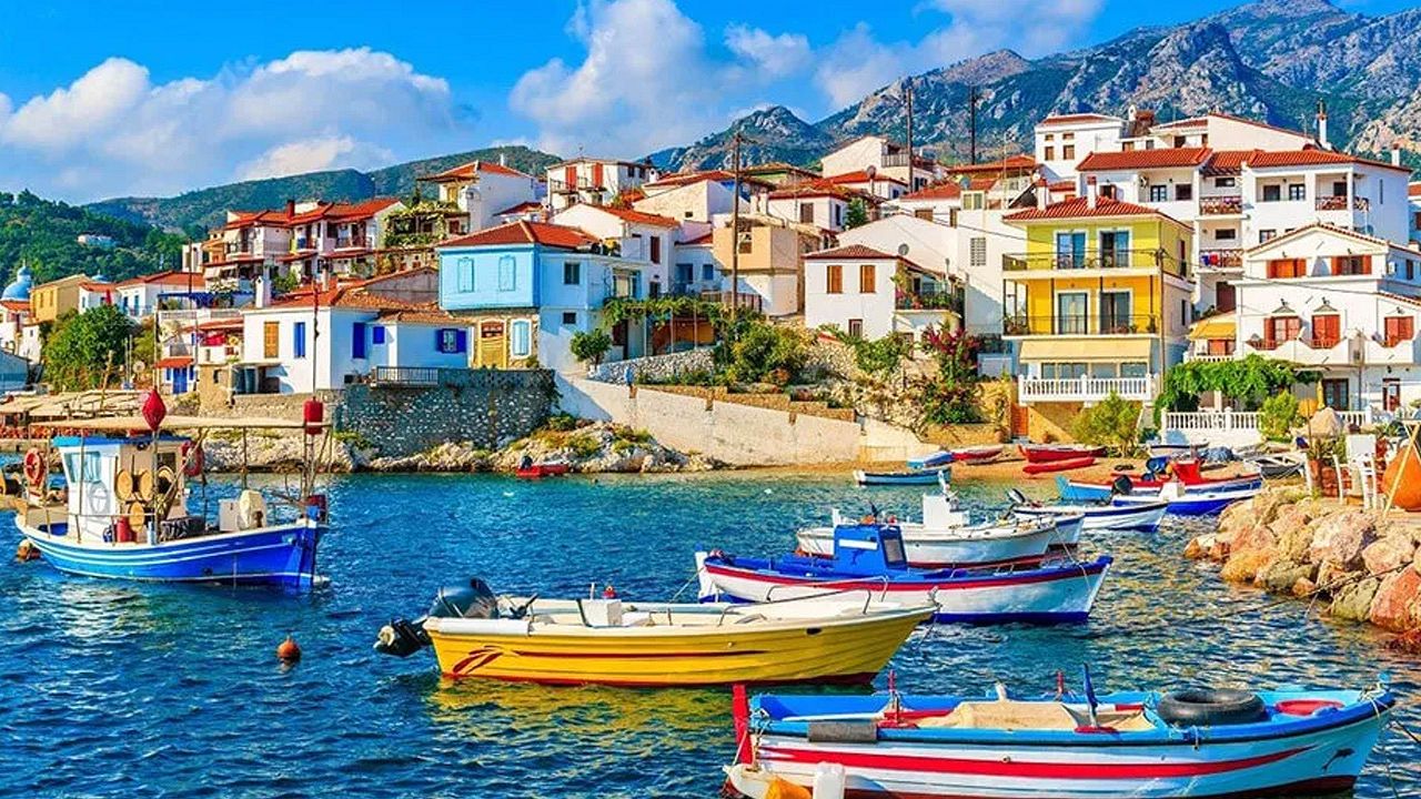 Yunanistan'ın Türk vatandaşlarına ekspres vize uygulaması başladı